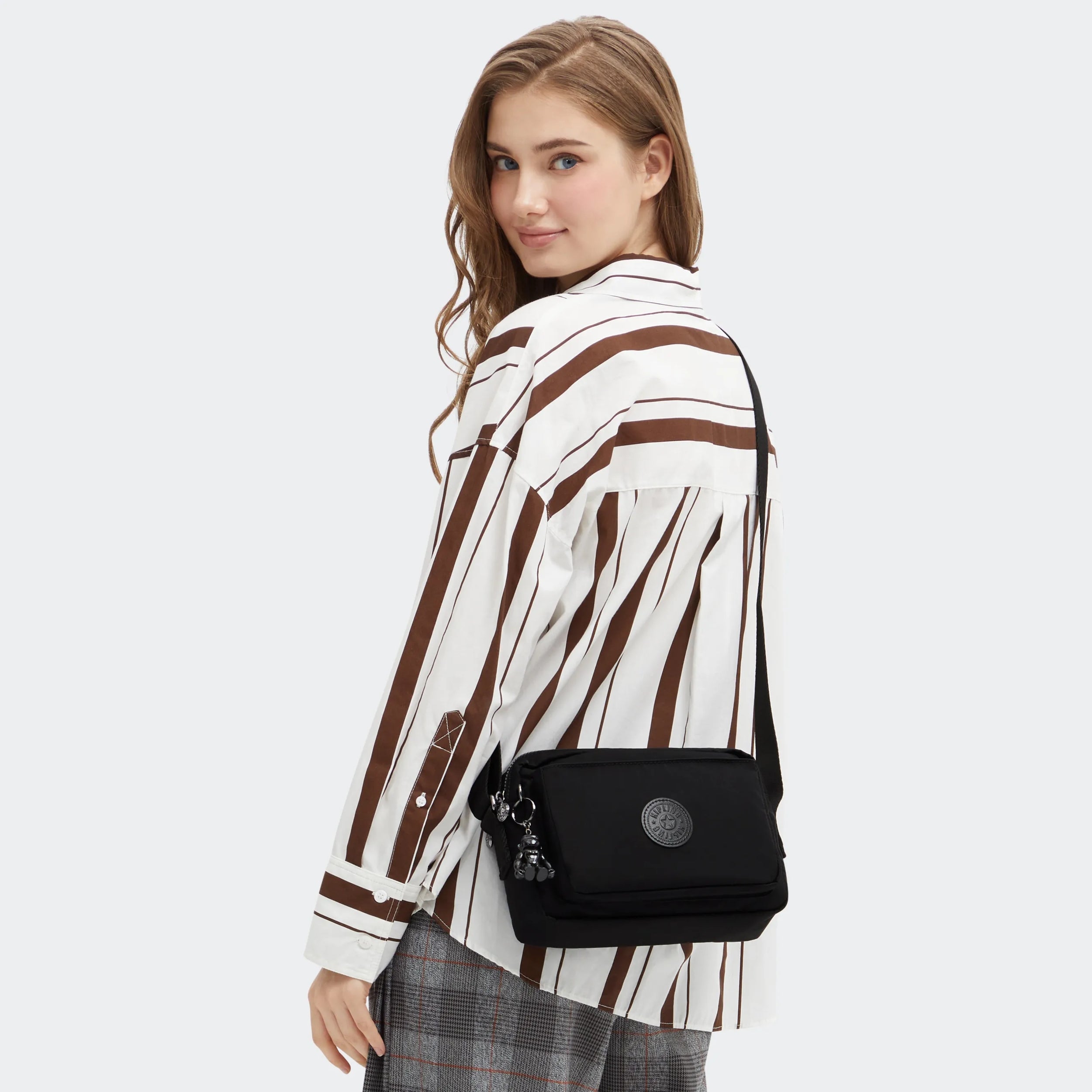 Abanu Medium Crossbody Bag - Image 7