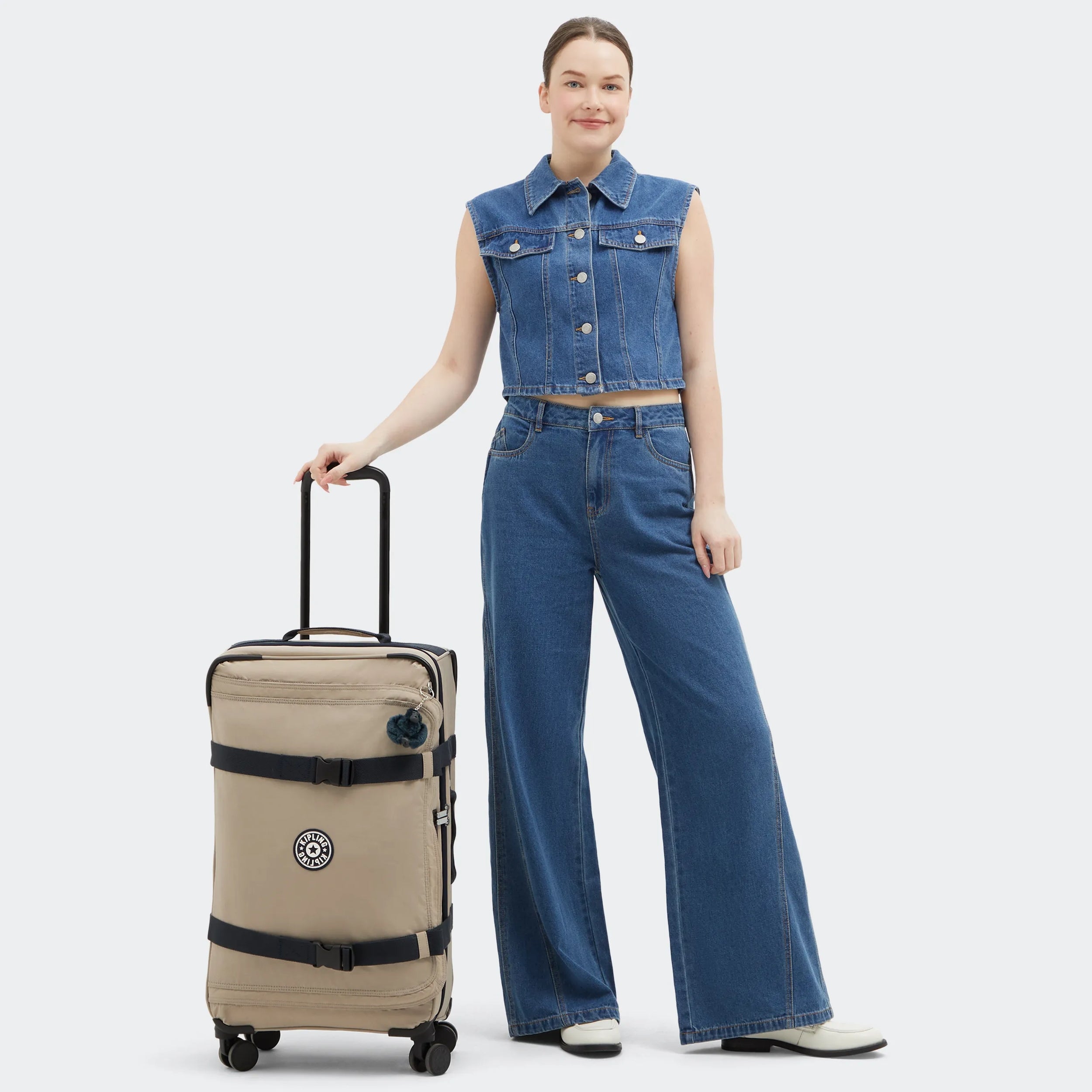 Spontaneous Medium Rolling Luggage - Image 2
